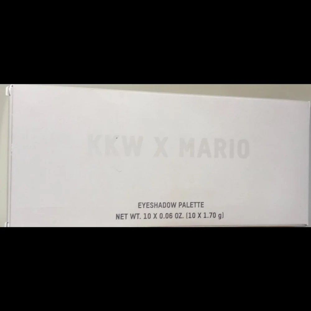 KKW x MARIO 10-Pan Eyeshadow Palette - Picture 3 of 8